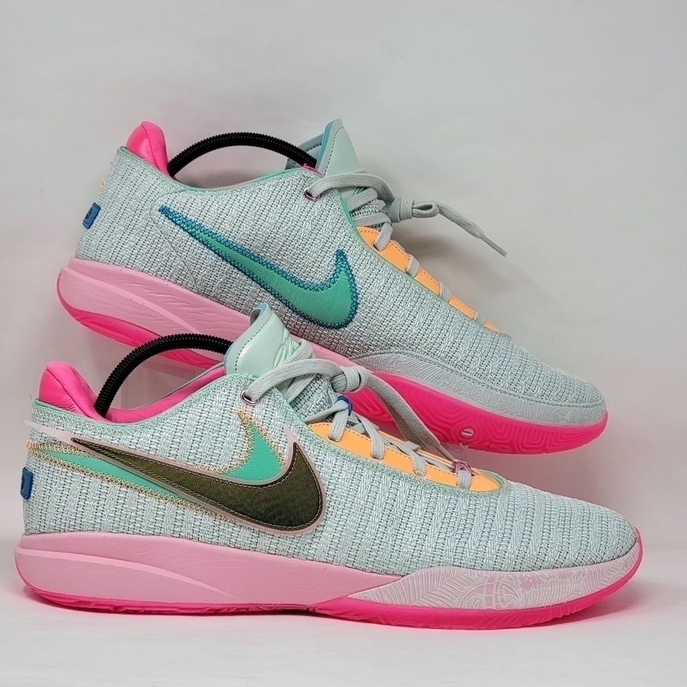Nike Lebron XX 20 DJ5423-300 Time Machine Barely Green Sneaker Men's Sz 18 New